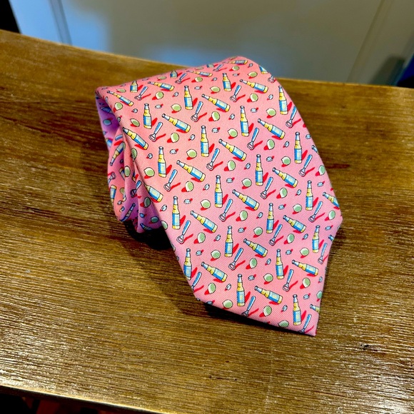 Vineyard Vines Other - New vineyard vines beer tie limes